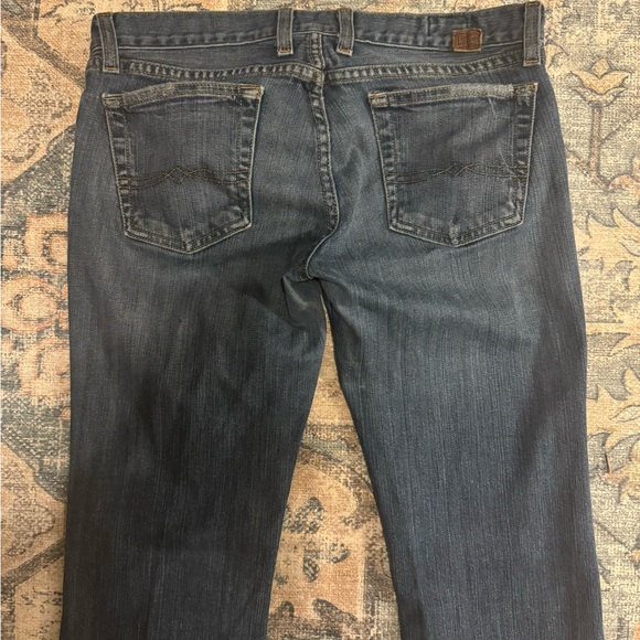 Lucky Brand button flu boot cut jeans size 8 inseam is 29” good condition - Picture 1 of 8